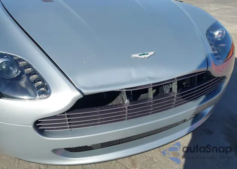 2008 Aston Martin V8 Vantage z USA, uszkodzony, nr VIN SCFBB04B78GD09017